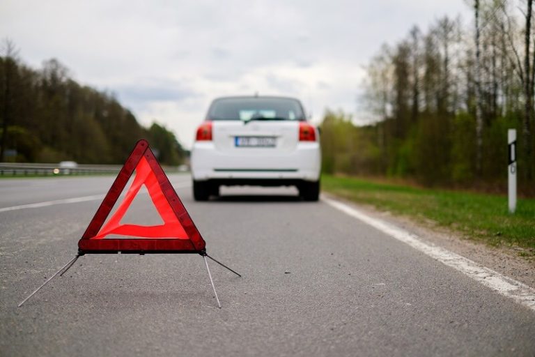pomoc drogowa na drodze Jędrzychowicach
